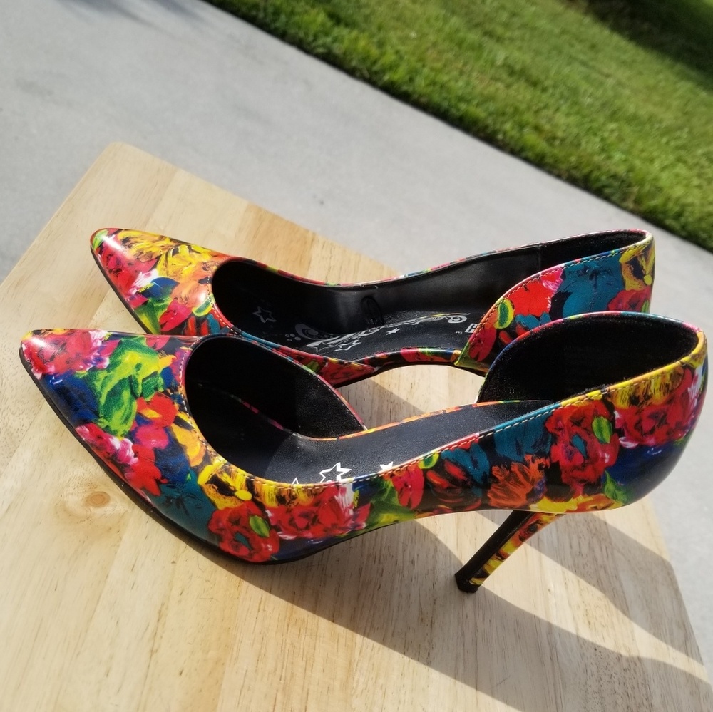 Multicolored flowers heels - Picture 4 of 8